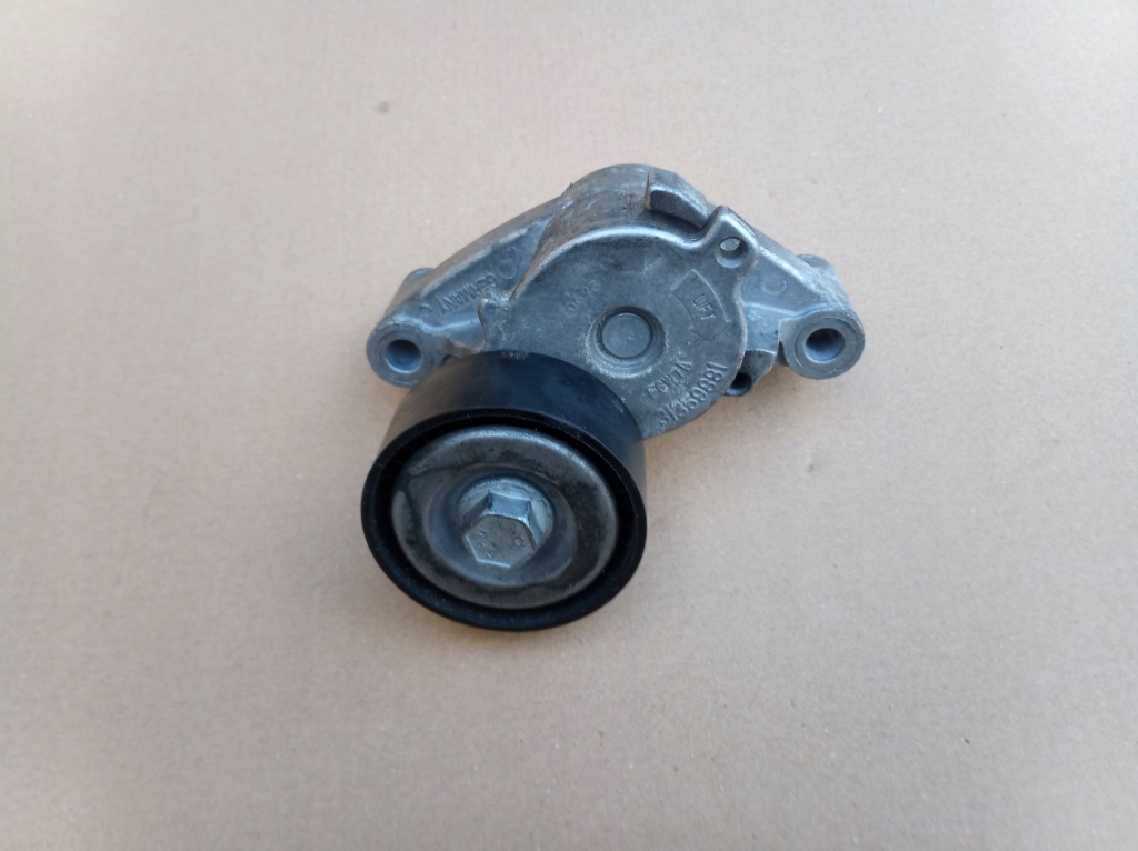 фото №1, Volvo s90 v90 xc90 v60 v40 2.0 t8 b4204t34 натяжитель ремень ролик 31359881