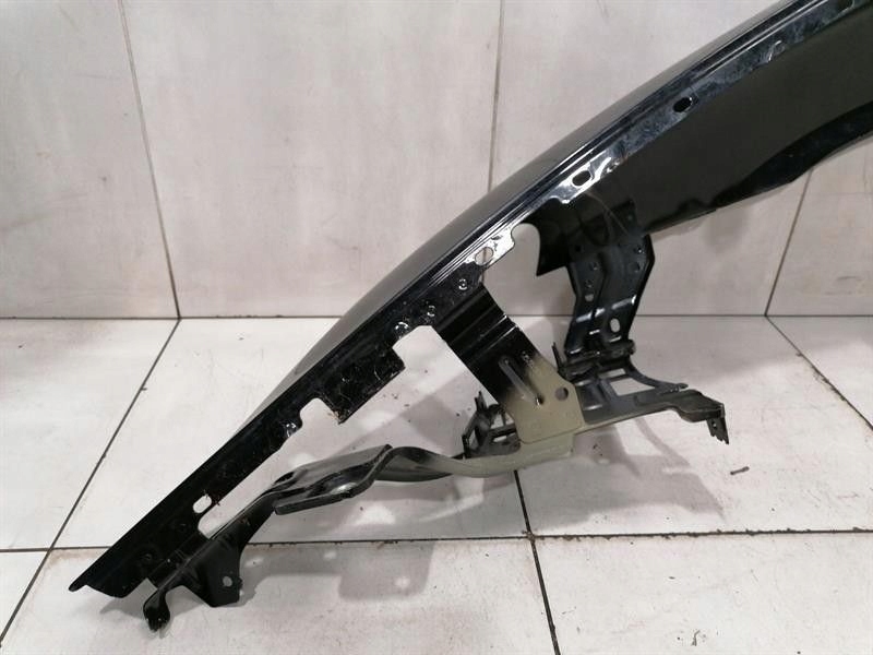 Porsche taycan 9j правый  крыло  9j1821102 передний правый  крыло Киев