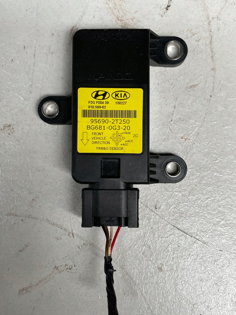 фото №1, Kia carens iv датчик відхилення 956902t250
