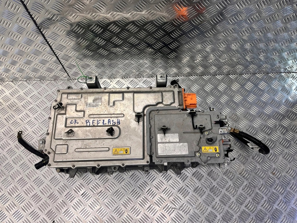 фото №1, Зарядний пристрій акумулятор renault megane v e-tech 296a04761r