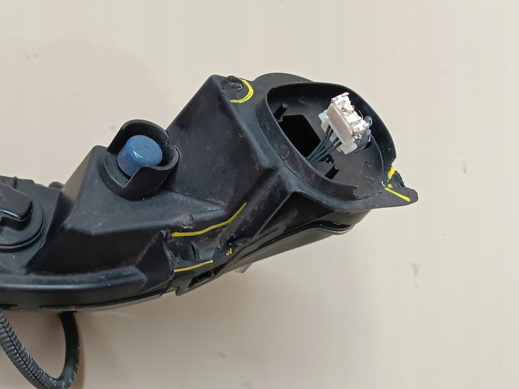 Peugeot 208 2 2019+ led drl правый оригинал 90128981 Оригинал