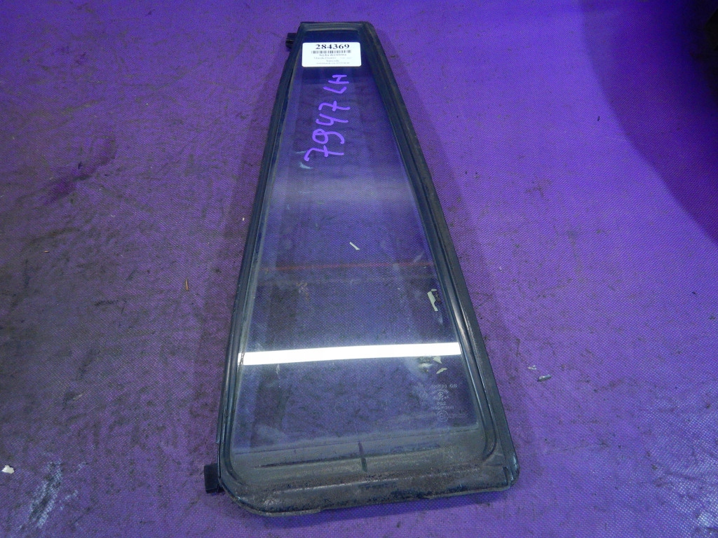 фото №1, Mazda demio 99-07 5d стекло дверная левый задняя левая задняя треугольник малый