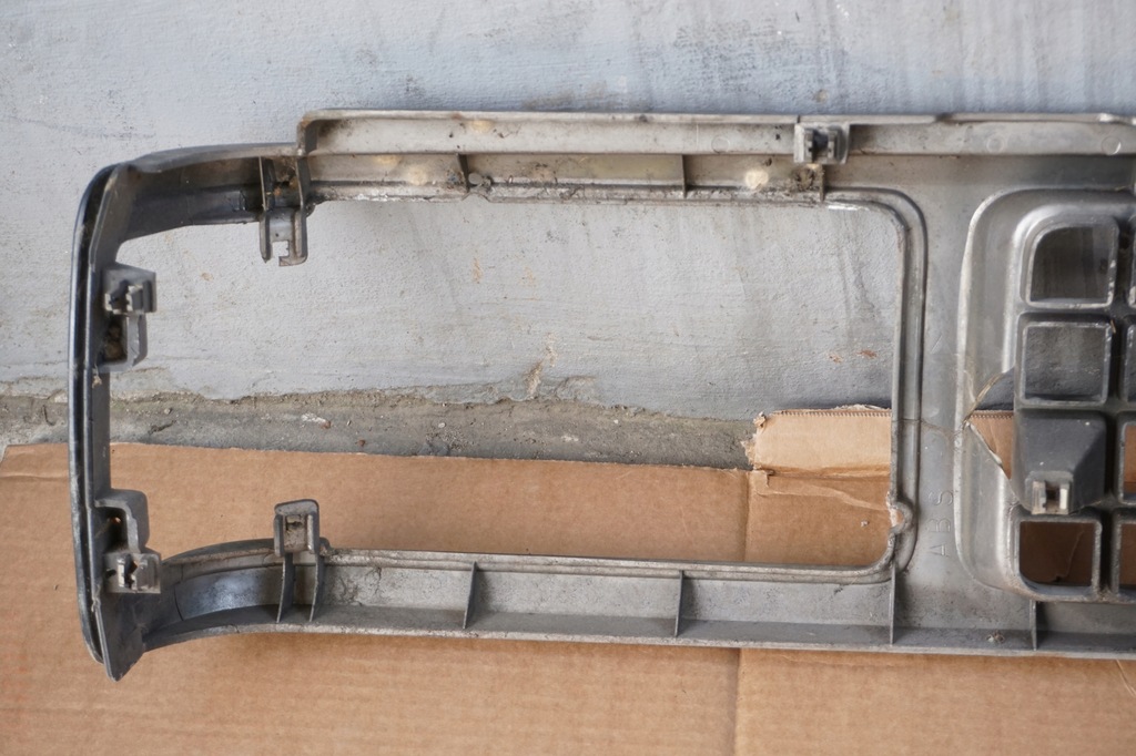 фото №10, Isuzu trooper решітка радіатора решітка радіатора 84-91r