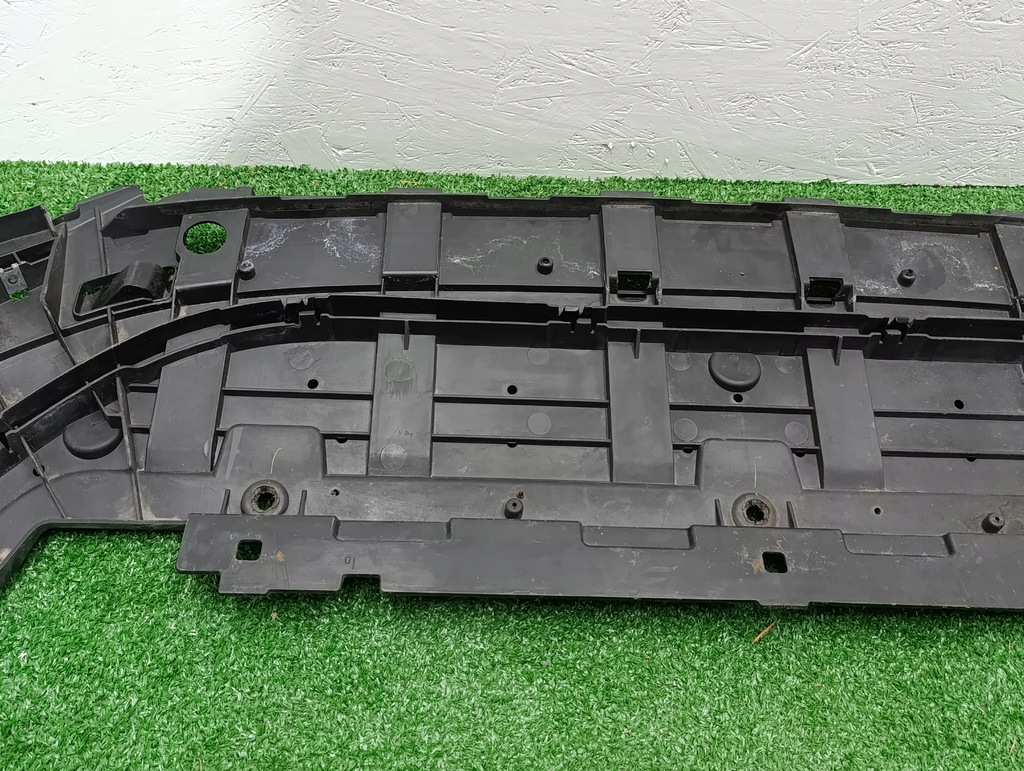 фото №10, Volvo v40 v 40 ii 2 плита pod бампер перед захист нижня бампера двигуна