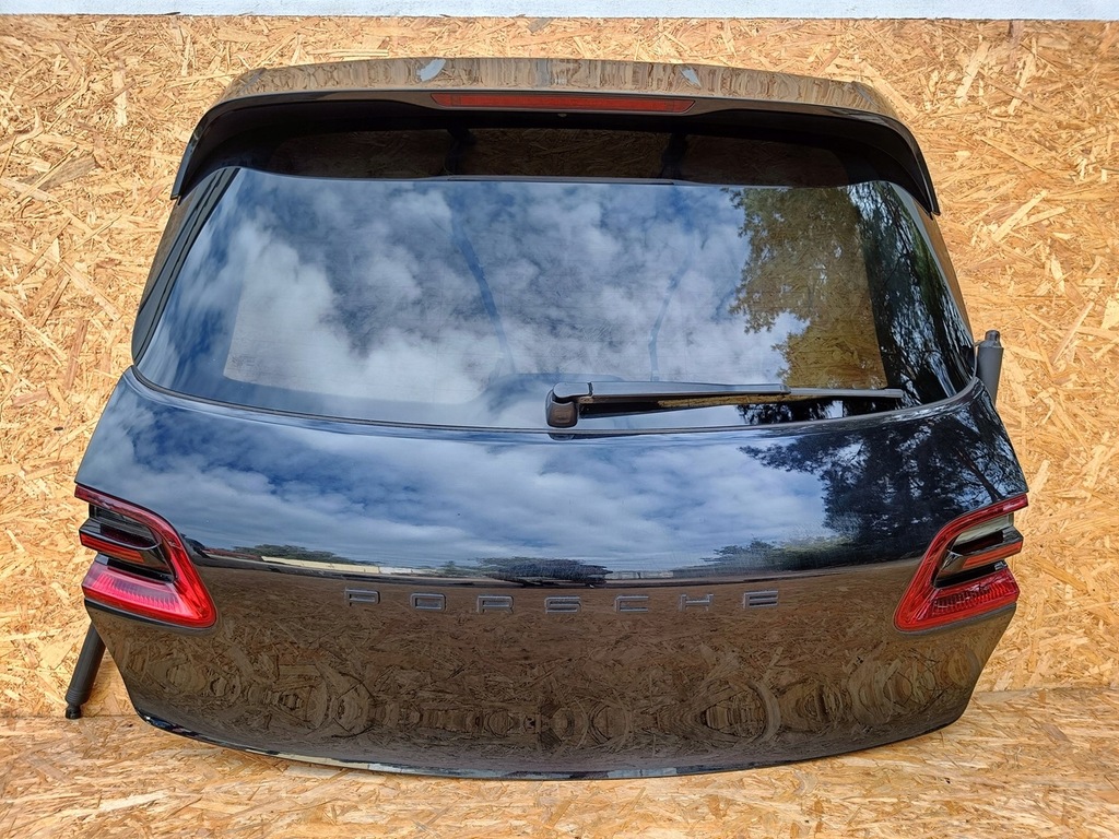 фото №4, Porsche macan turbo комплектная крышка багажника задняя чёрный металлик bardzo ładna