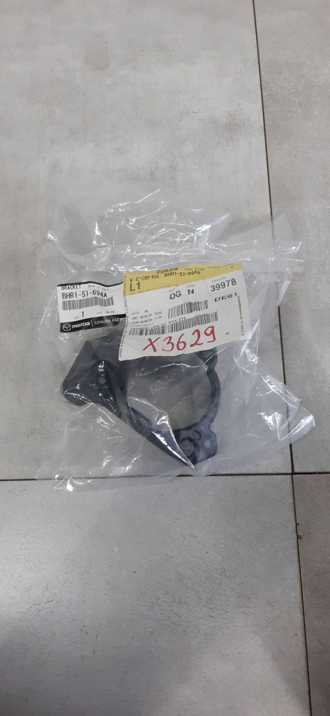 Купити Mazda 3 iii кронштейн рамка протитуманної фари перед лівий bhr151694a