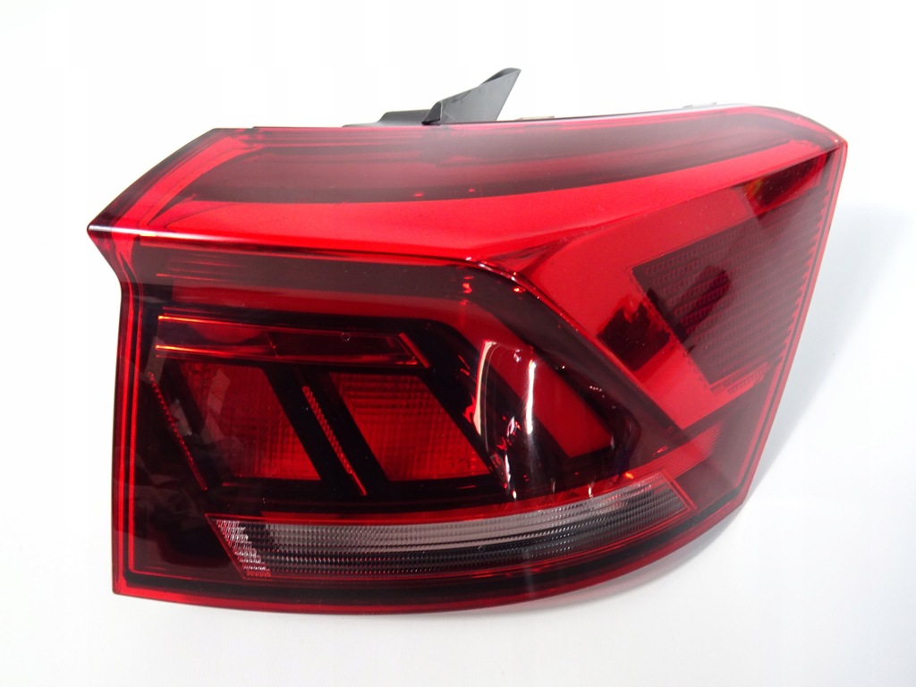 фото №1, Vw t-roc lift лампа правая задняя задняя 2ga945096d