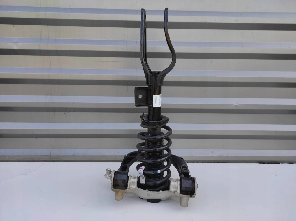 Купити Амортизатор важіль кронштейн передній перед лівий tesla model 3 1044363-00-f