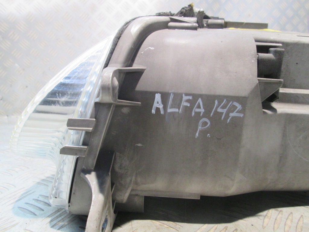 фото №6, Лампа правая правый передняя перед alfa romeo 147 eu