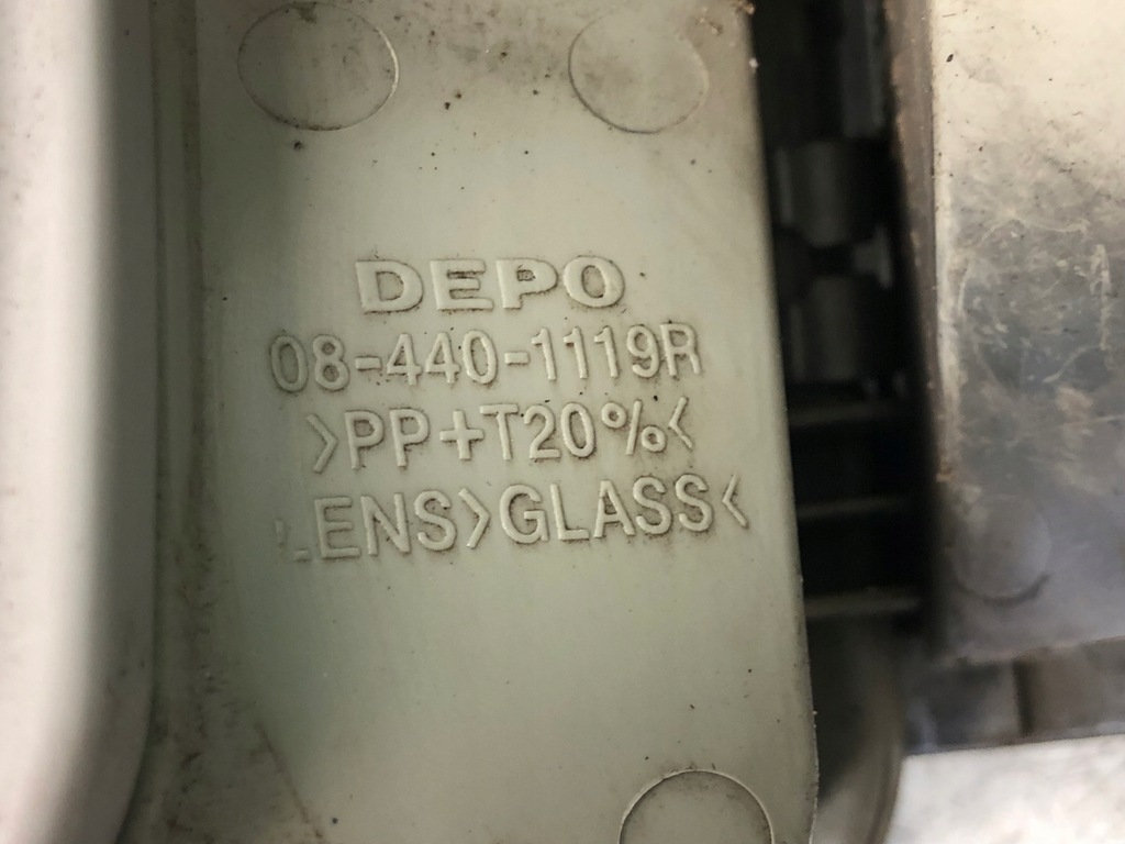 фото №7, Лампа поворотник правый перед mercedes vito w638