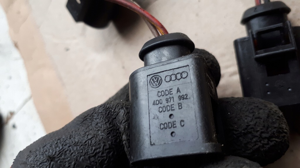 фото №6, A7 4g штекер колодка клаксон 4d0971992 a6 c7 a4 b8