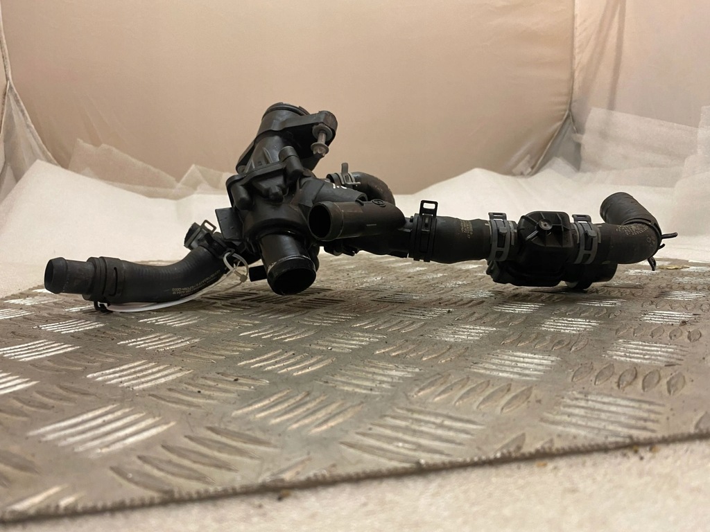 фото №6, Mercedes-benz gla w156 2019 термостат / корпус термостата