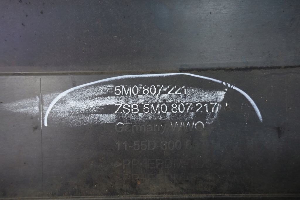 фото №14, Vw golf v plus 5m0 2005-2008 5m0807221 бампер перед передний