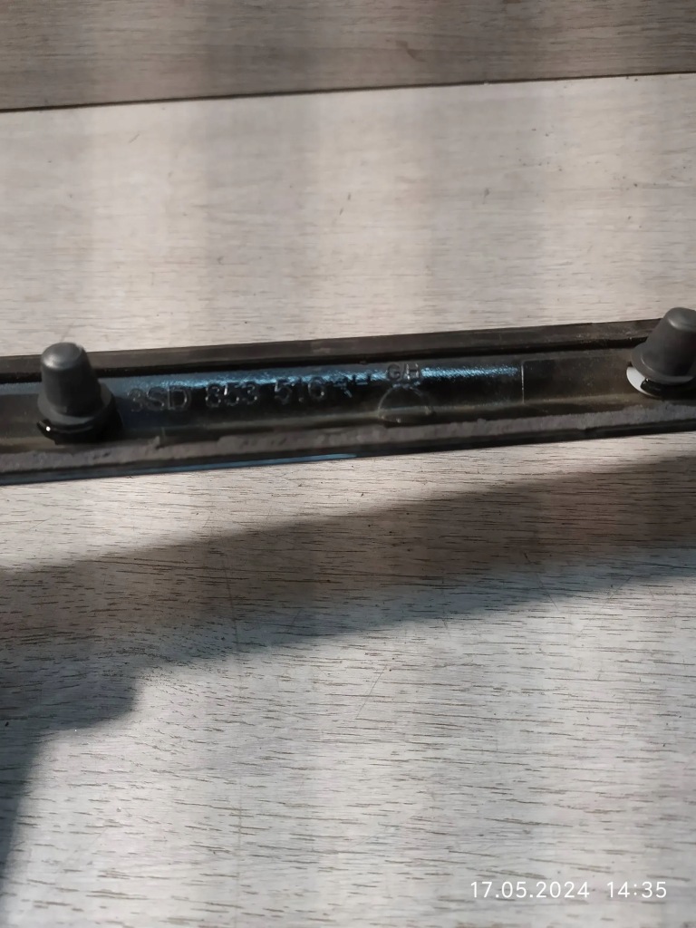 Купити 8378. bentley continental молдинг двері праві перед 3sd853516