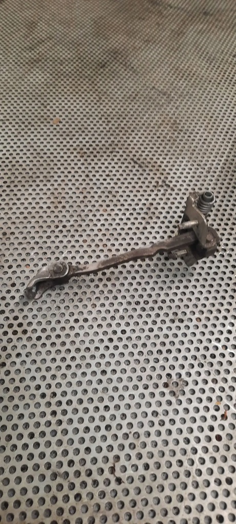 фото №2, Ограничитель дверь 00242r renault trafic