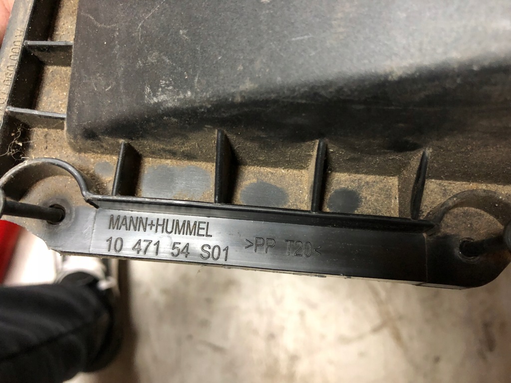 Корпус фильтра воздуха mercedes 1047154s01 Недорого