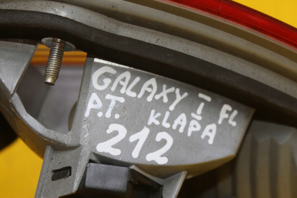 фото №8, Лампа правий задня кришка багажника ford galaxy i fl 7m5945094b