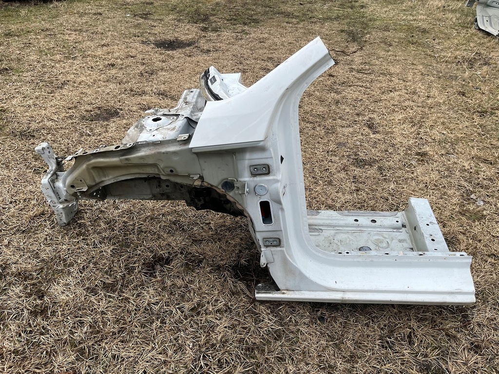 фото №1, Peugeot 308 t9 четверть передняя левый ewpb hb оригинал 19 rok