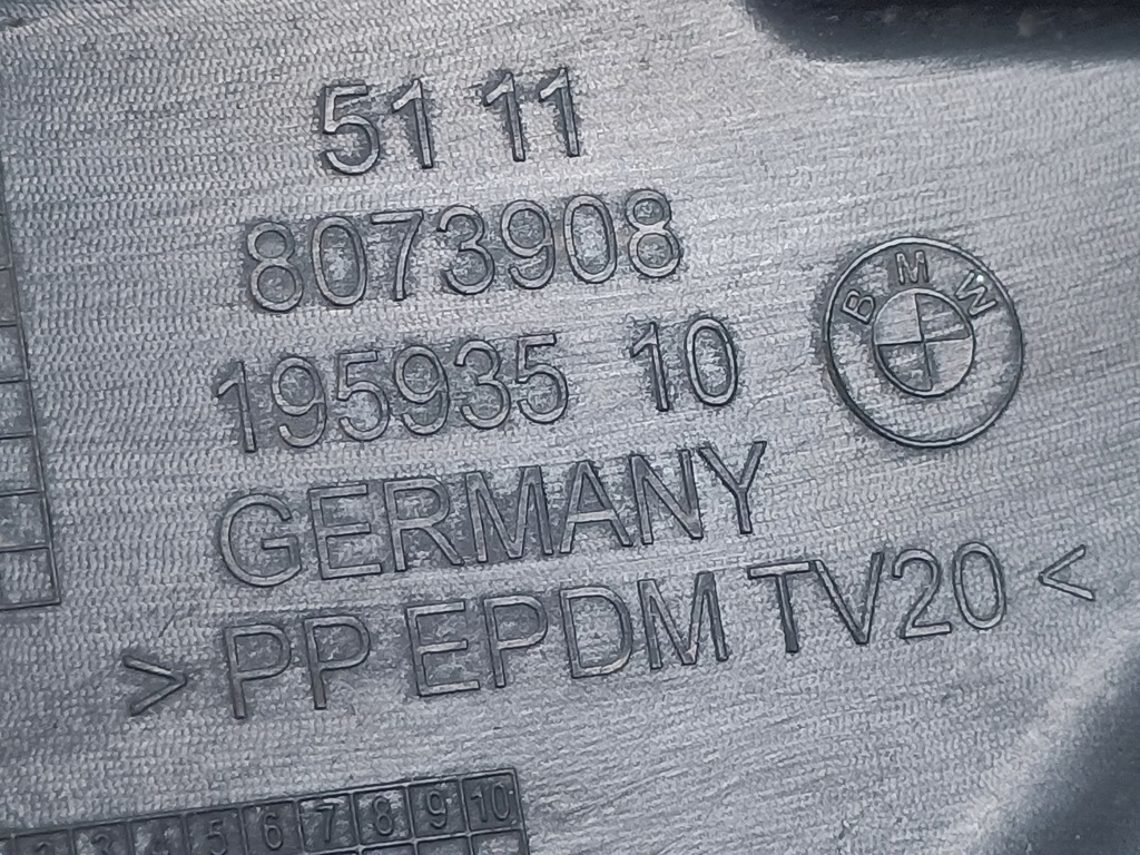 фото №7, Bmw 2 f45 f46 направляющая кронштейн лампы противотуманной правый перед 51118073908