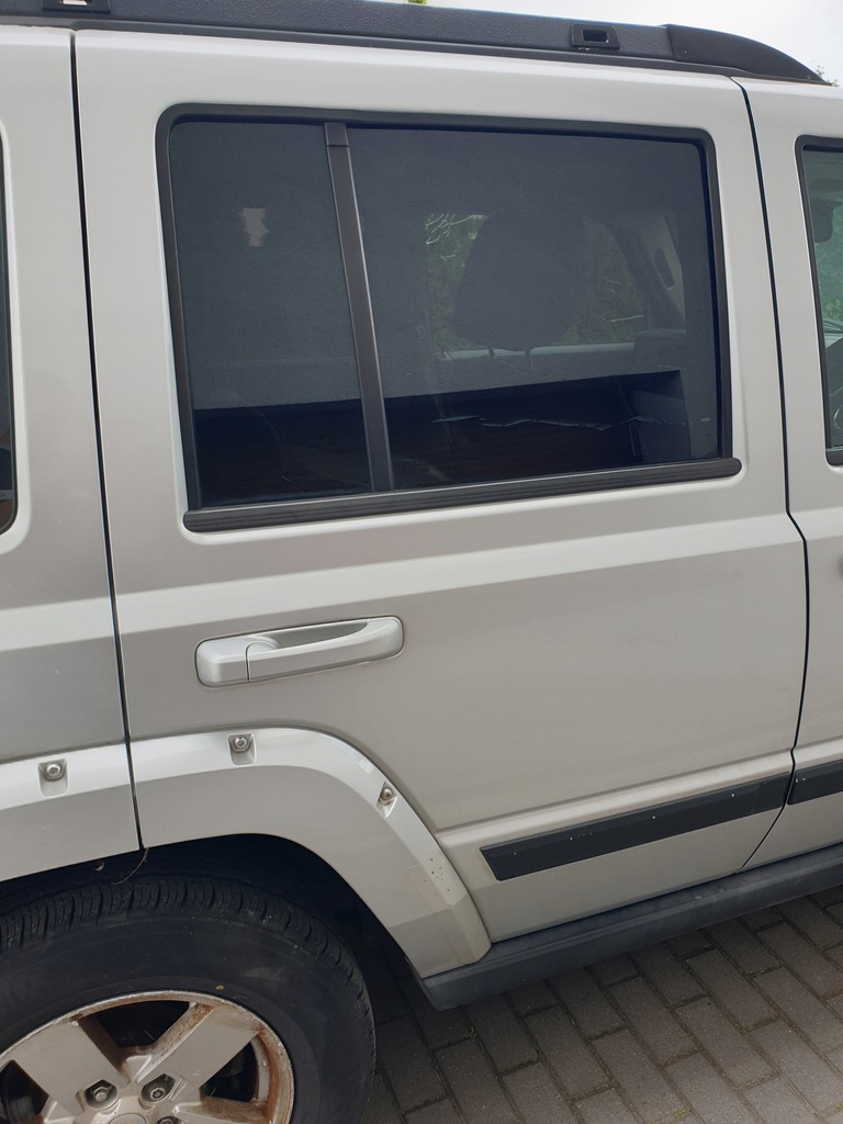 фото №1, Jeep commander i двері задня задні праве oryg