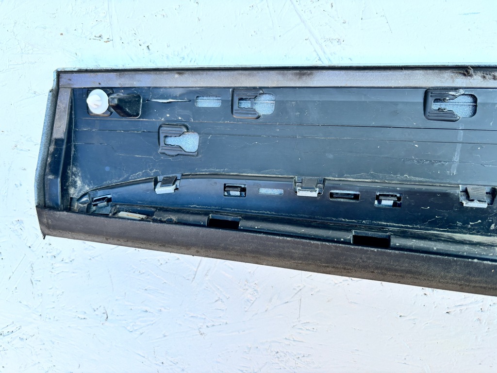 фото №9, Audi q5 80a права молдинг na двері перед передні 80a853960