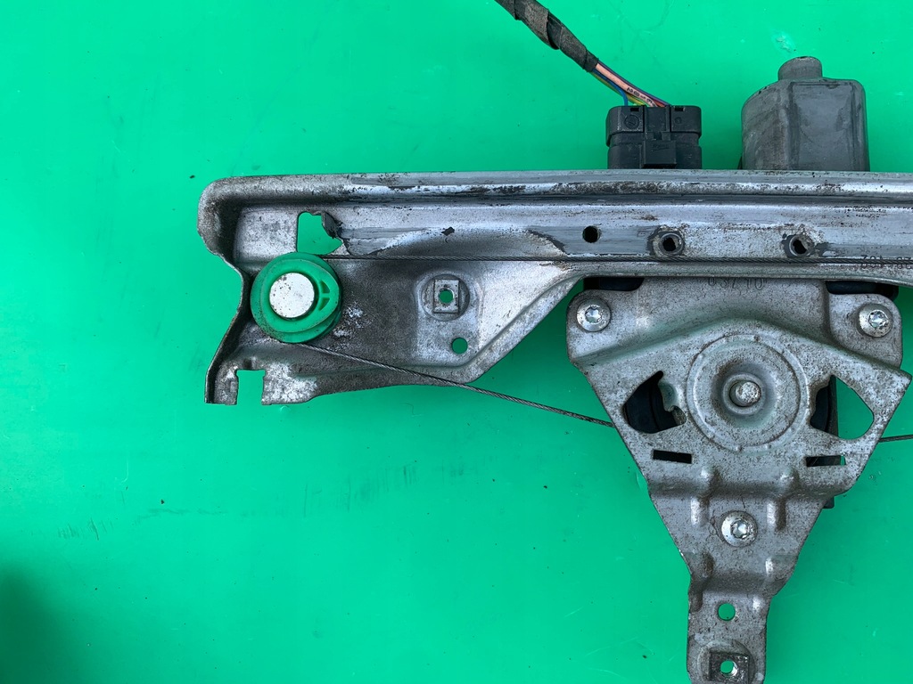 фото №9, Механизм стекло правый задний peugeot 308 i t7 07-