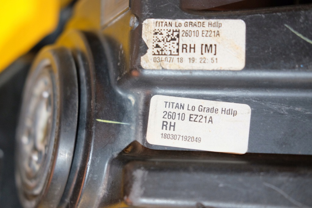 фото №10, Nissan titan 2016- фара лампа перед правая usa