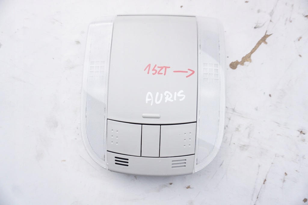 фото №1, Лампа освещение салона toyota auris 1