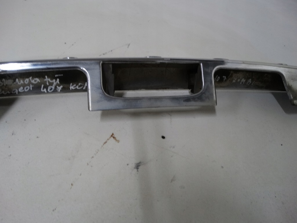 фото №6, Молдинг накладка крышки задняя peugeot 407 kombi