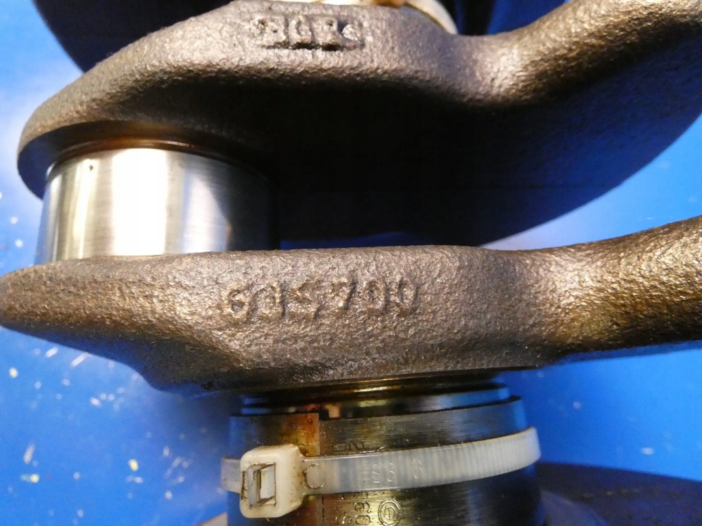 Mercedes c klasa w204 w212 1.8 cgi 271820 wał коленчатый номинальный в Украине