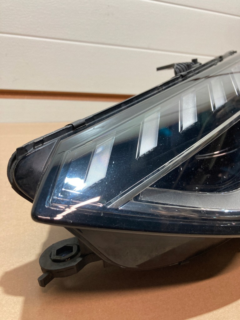фото №3, Лампа левая передняя audi a4 b9 lift full led