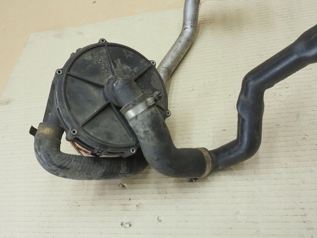 фото №14, Насос воздуха вторичного e38 3.0 1745170