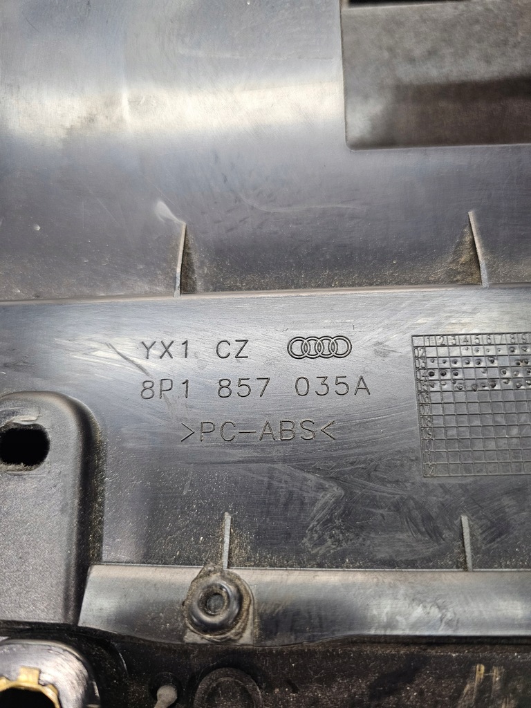 фото №16, Бардачок пассажира audi a3 8p lift 8p1857035a 8c1 кремовый