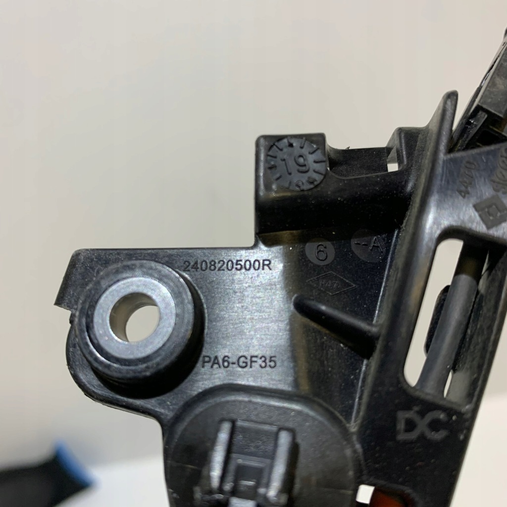 Renault dacia nissan 1.5 dci adblue воздухозаборник 147137396r 165763616r 240820500r в Украине