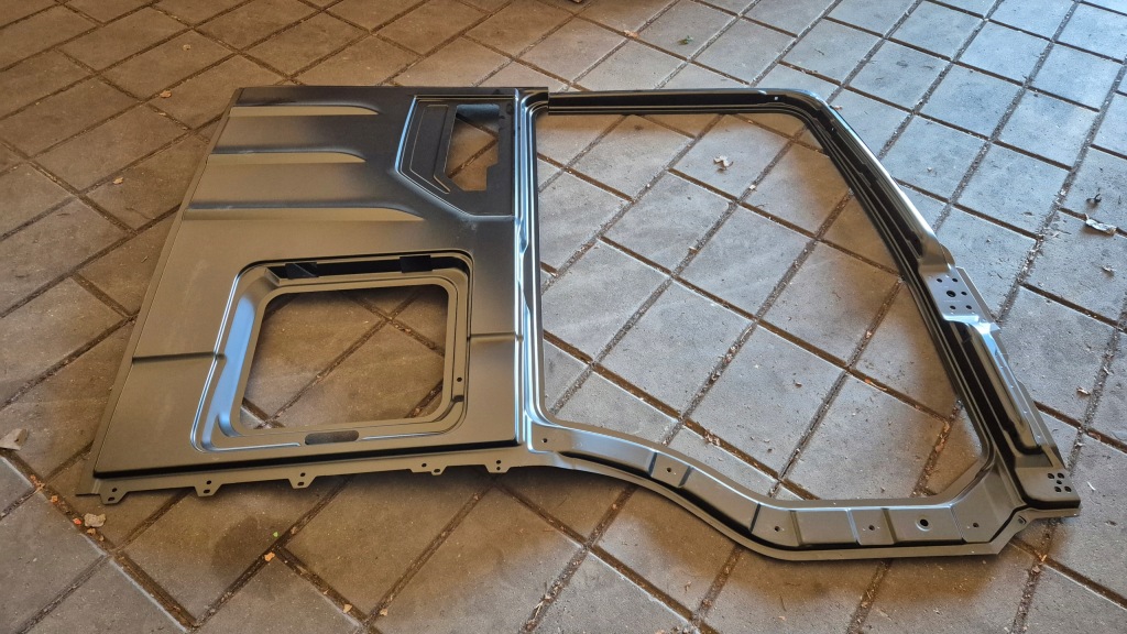 фото №1, Man tgs tg3 обшивка кабины правое bok четверть правый