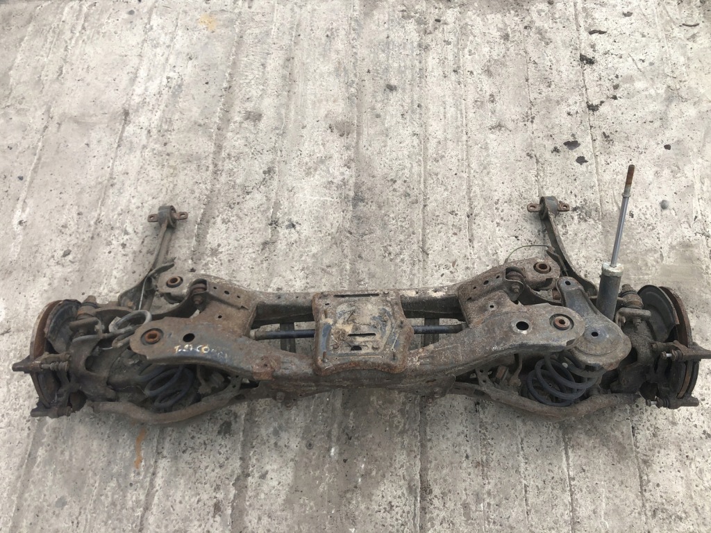 фото №1, Балка задня підвіска toyota avensis t27 kombi