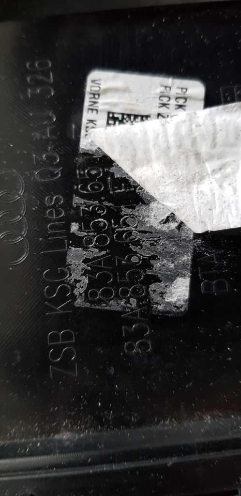 Audi q3 83a решётка радиатора решётка радиатора бампера 83a853651e Киев