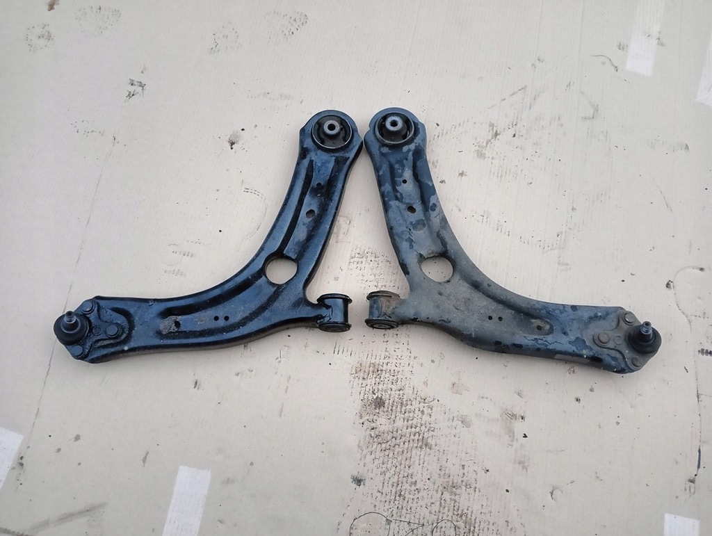 фото №1, Skoda karoq важіль правий перед