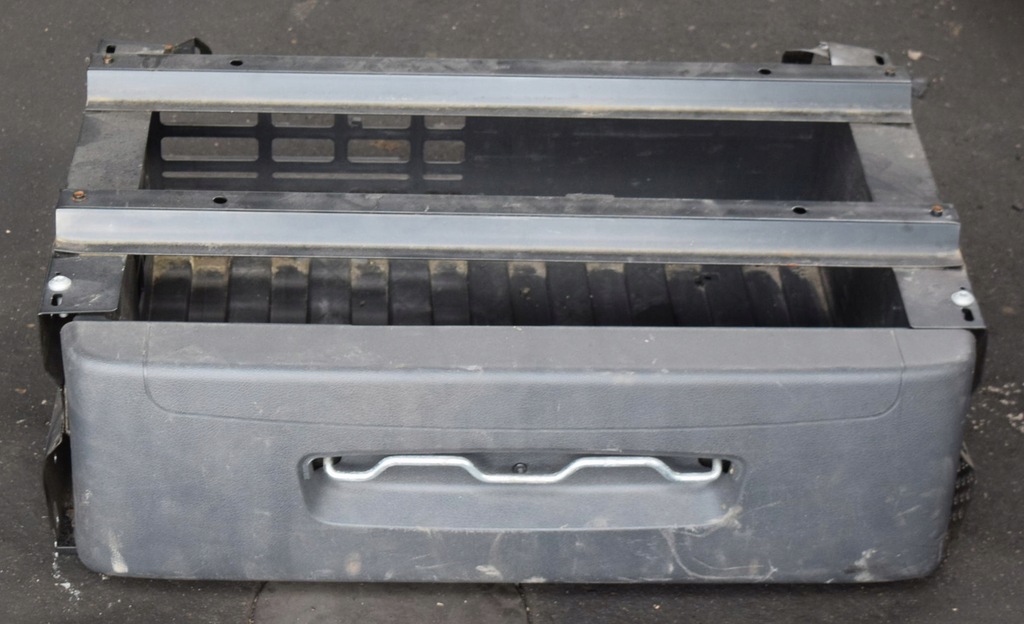 фото №4, Ящик нижняя бардачок кабины mercedes actros