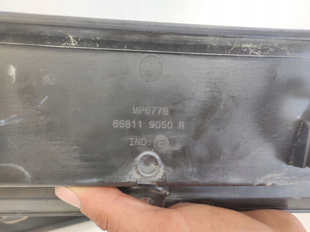 Жабо пластиковый металлический верхний нижние eu комплект renault express ii 2 в Украине