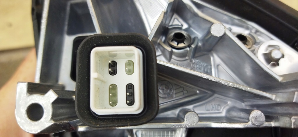 Bmw x4 g02 m performance 2018-2025 - правое 9pin Цена