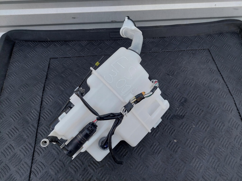 фото №5, Бак бачок омивача насос lexus es vii 7 300 h 2.5