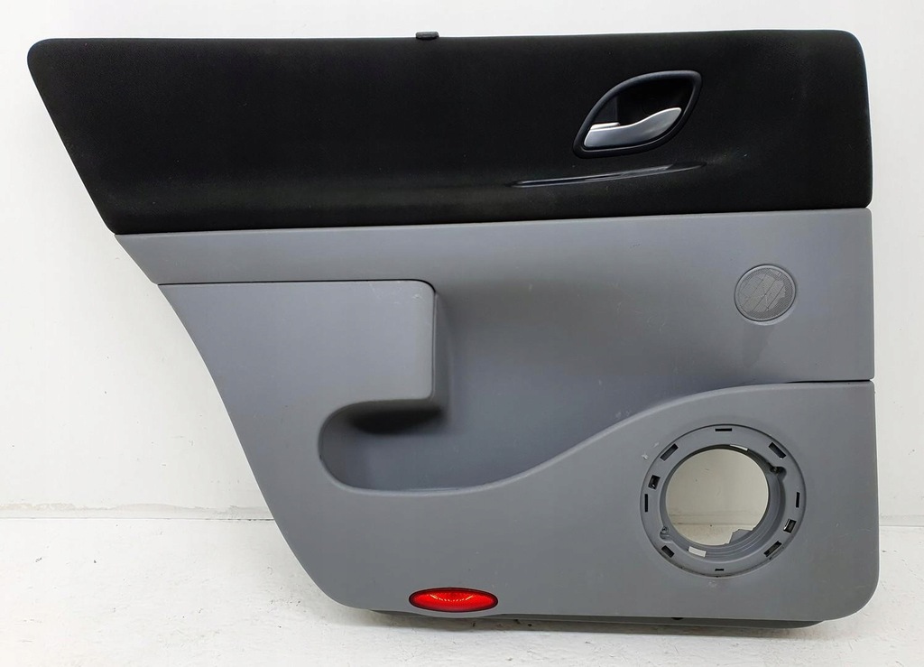 фото №1, Обивка обшивка дверь левый задняя шторка renault espace iv 8200527160