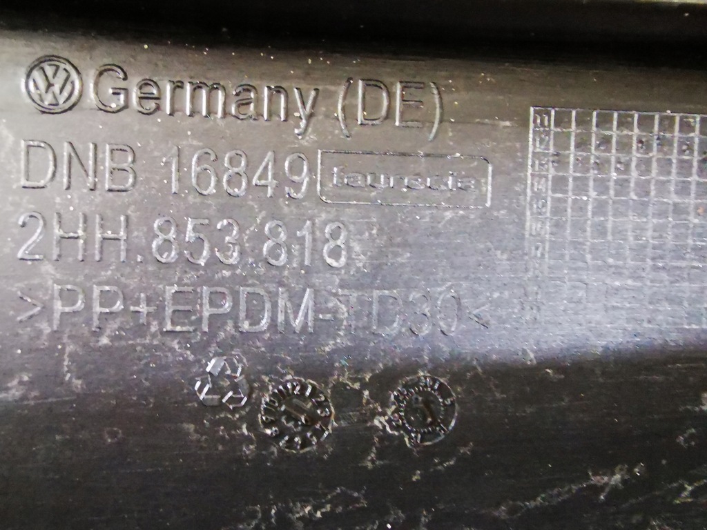 фото №8, Vw amarok молдинг накладка крыла правый задняя 09-