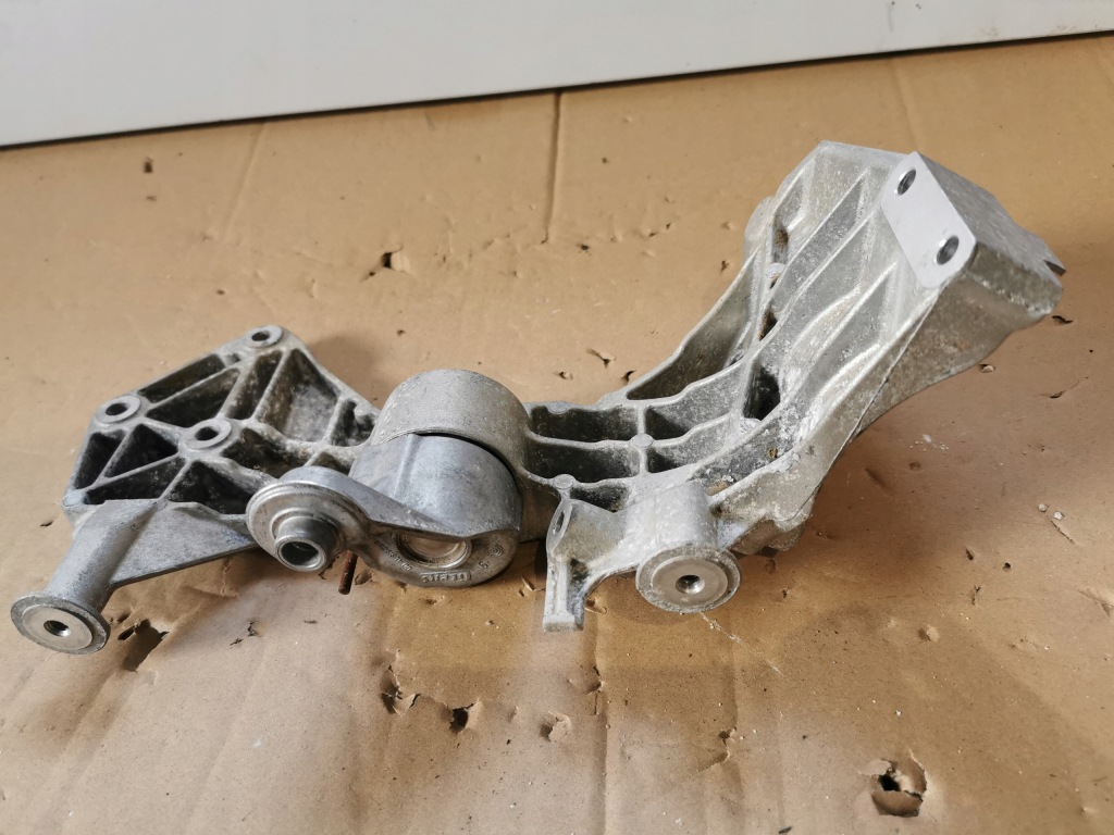 Купити Кронштейн генератора mercedes w168 кронштейн кронштейн