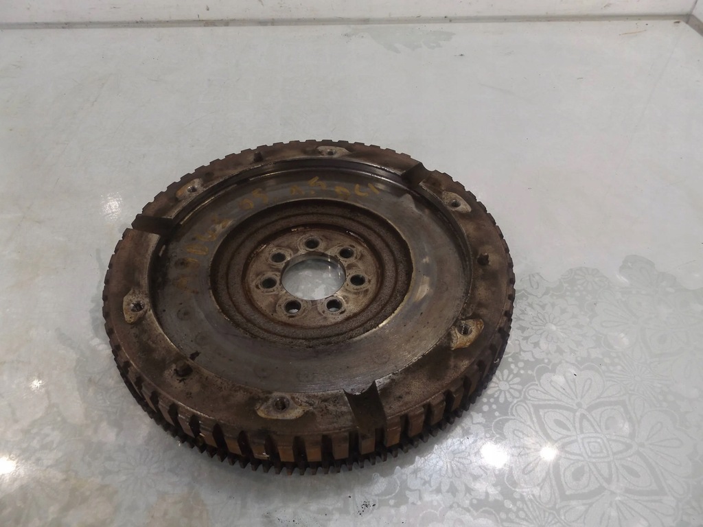 фото №1, Modus 1,5dci колесо маховик