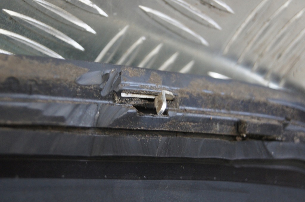 фото №7, Maserati levante стекло кузовная правая