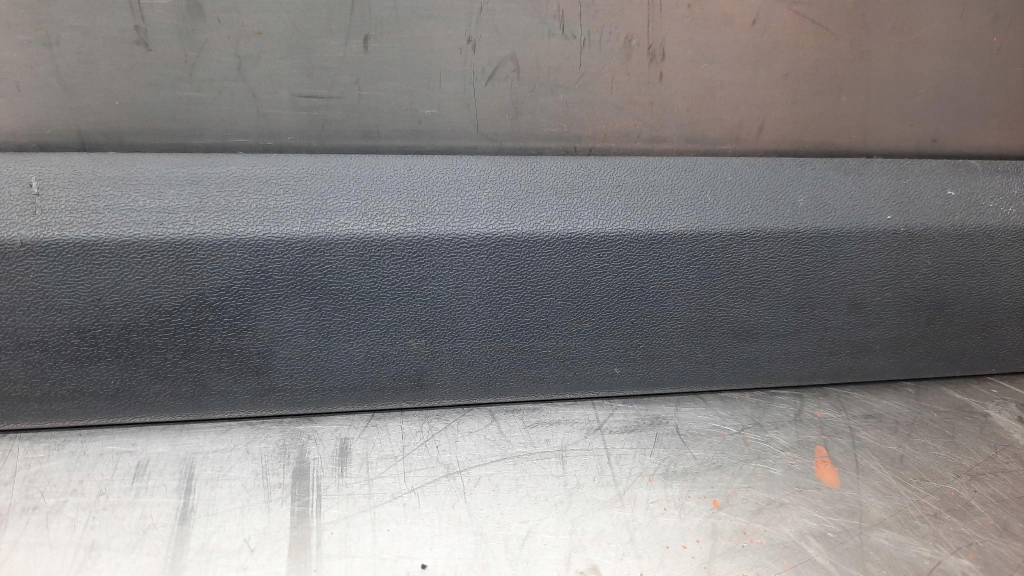 фото №5, Молдинг двері правий перед 08620165 volvo s40 ii v50 04-12r