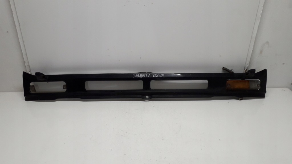 фото №5, Daihatsu rocky pas передний молдинг решётка радиатора решётка радиатора