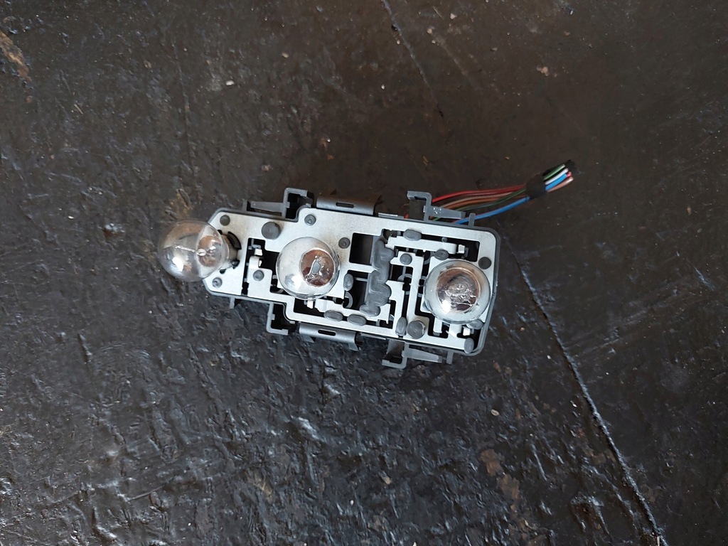 фото №5, Вкладиш лампи задньої правої audi a6 c5 sedan